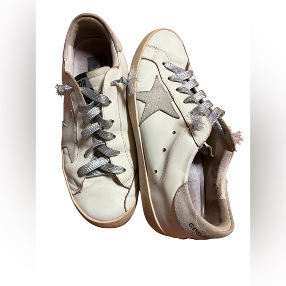 Golden Goose
Super-Star Glitter Leather Low-Top Sneakers - Picture 2 of 14